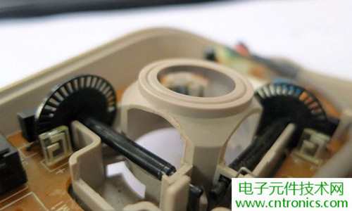 殿堂級(jí)機(jī)械鼠標(biāo)拆解：嘆精致做工！