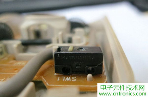殿堂級(jí)機(jī)械鼠標(biāo)拆解：嘆精致做工！
