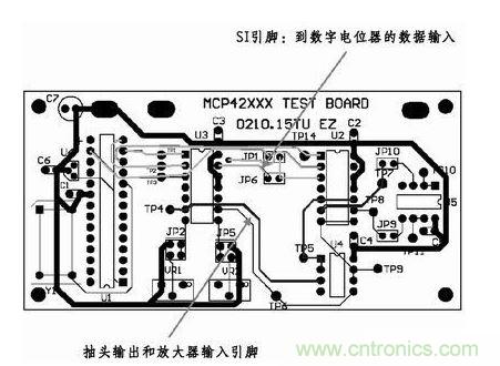采用這種新的布線，將模擬線路和數(shù)字線路隔離開了。增大走線之間的距離，基本消除了在前面布線中造成干擾的數(shù)字噪聲。