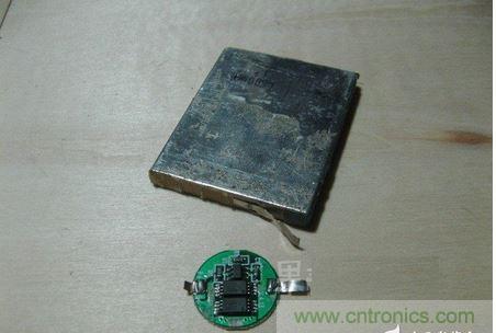 DIY頭戴式藍(lán)牙耳機(jī)，