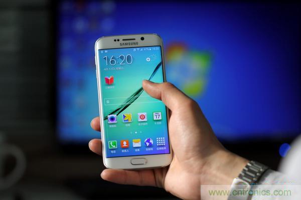 三星S6 Edge+拆解：比S6 Edge加在哪里？