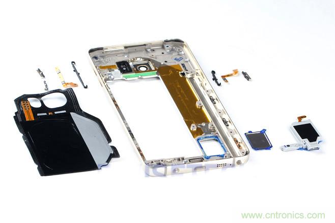 Galaxy Note5拆解，與S系列差距日漸模糊