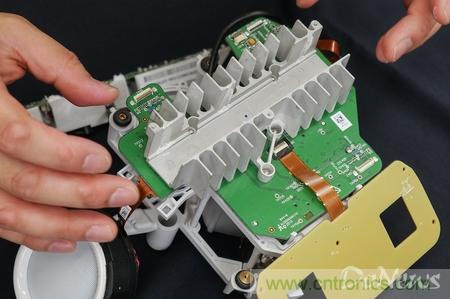 拆解筆記本不過(guò)癮，那就來(lái)拆拆日本情感機(jī)器人吧！