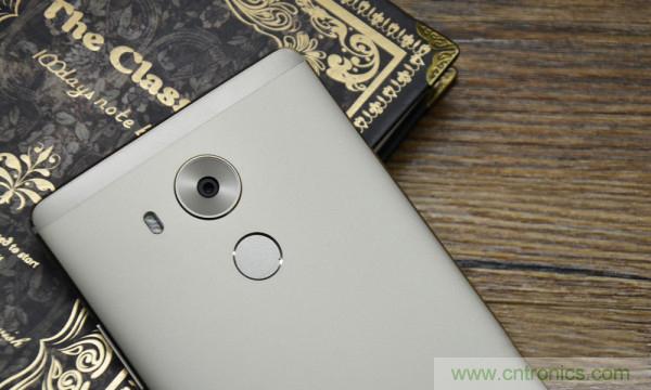 新旗艦Mate 8全評測：橫空出世！能否延續(xù)一機(jī)難求？