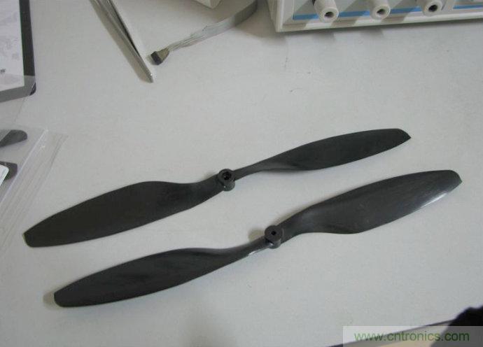無人機 DIY 制作全過程，酷得不要不要的！