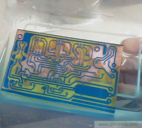 嘗試了四次PCB制作， 最后一發(fā)算是成功了