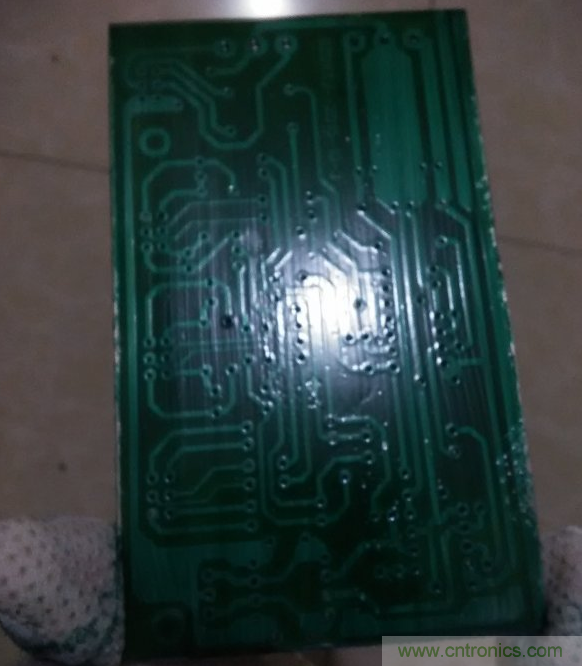 嘗試了四次PCB制作， 最后一發(fā)算是成功了