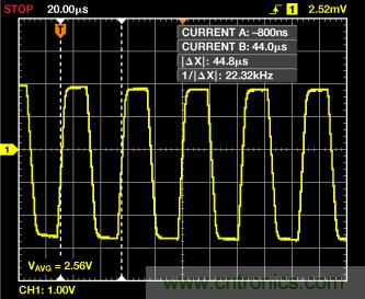 ADuC7026提供可編程電壓，用于評估多電源系統(tǒng)